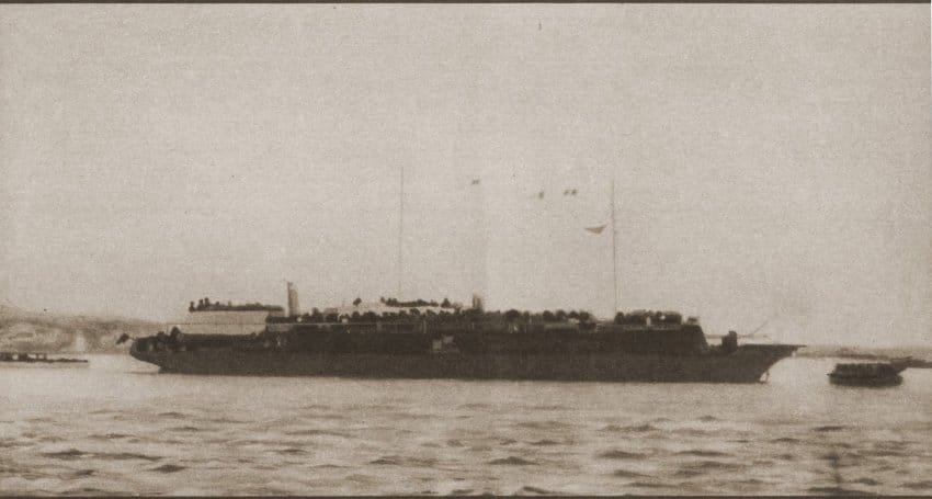 Das wohl einzige Foto der "Struma" im Hafen von Istanbul. © United States Holocaust Memorial Museum, c/o David Stoliar