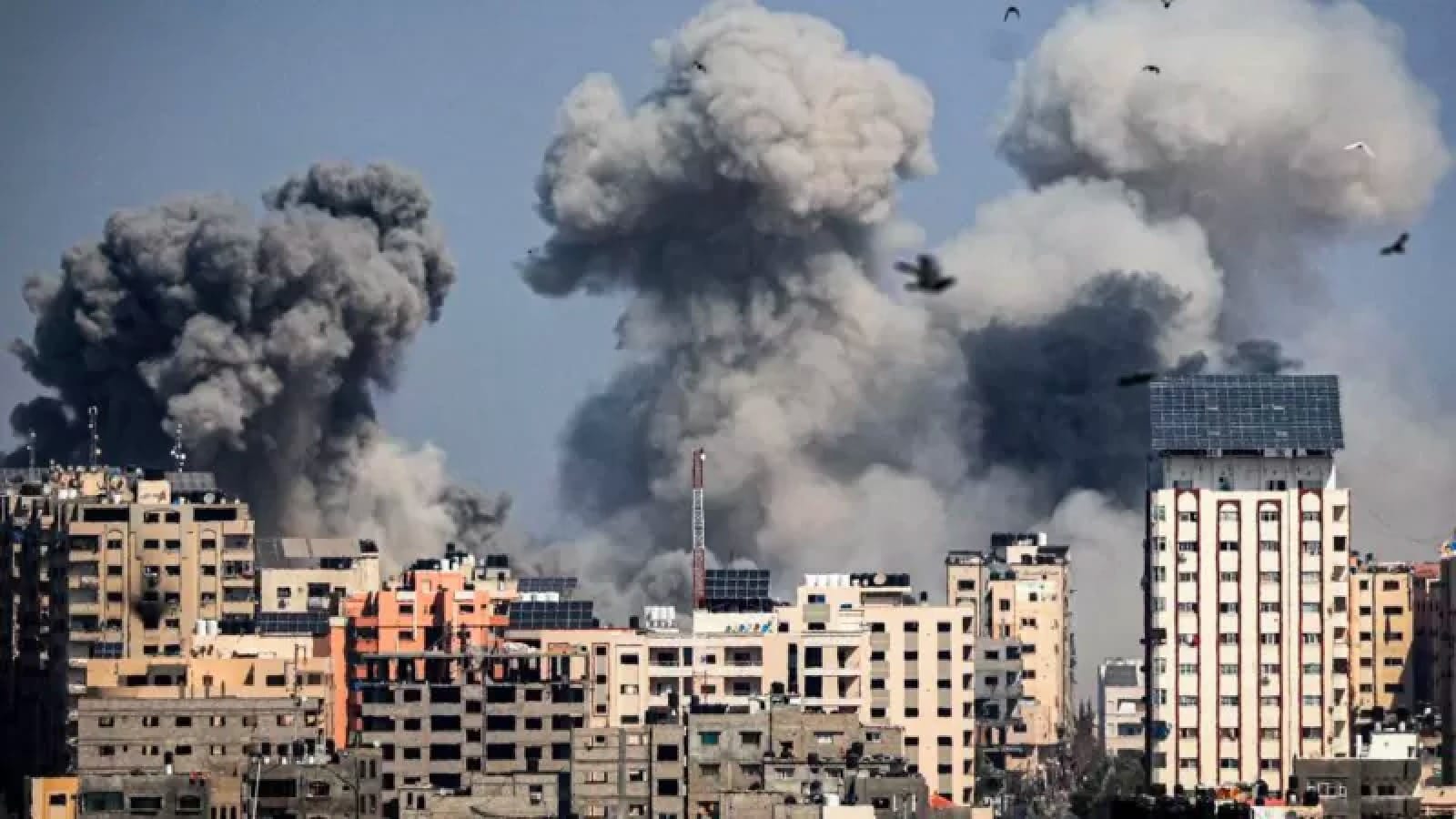 İsrail ve Hamas'ın olası savaş suçlarını hangi yasa ve mahkemeler denetliyor?