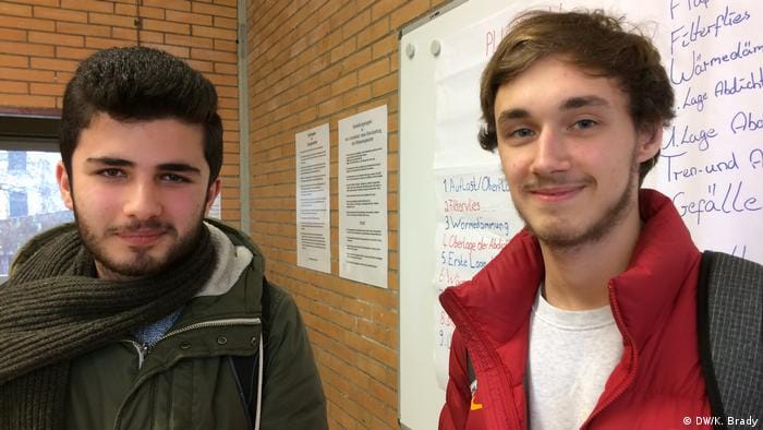 Muhammed ve Justin Schulprojekt Rent-a-Jew (DW/K. Brady)