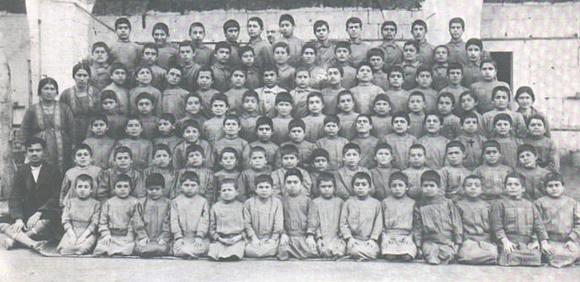 manouchian-orphelinat