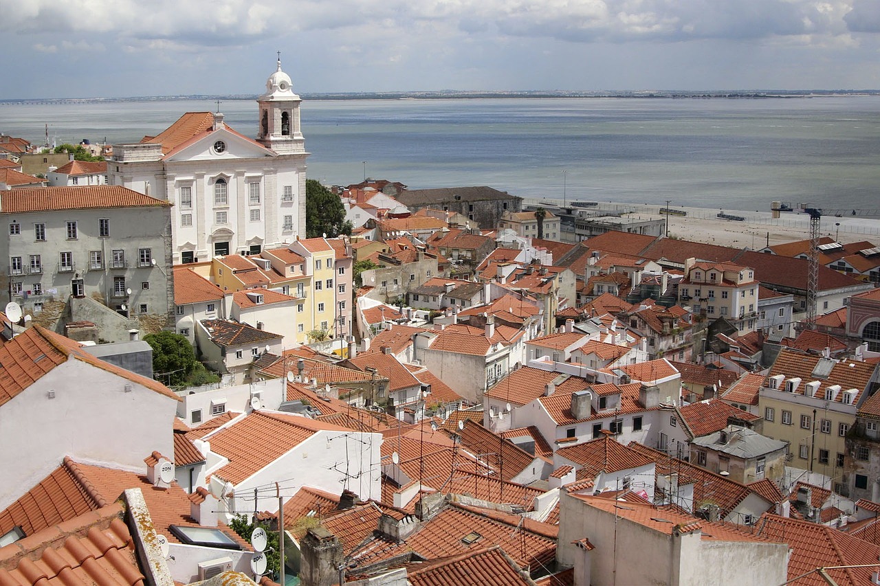 lisbon-781075_1280
